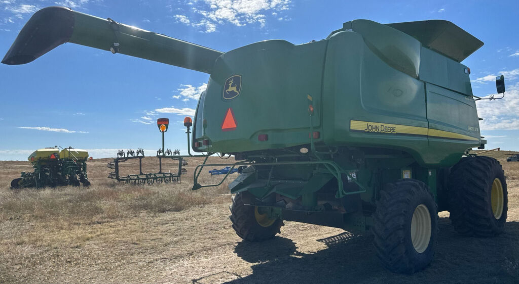 2010	John Deere	9670