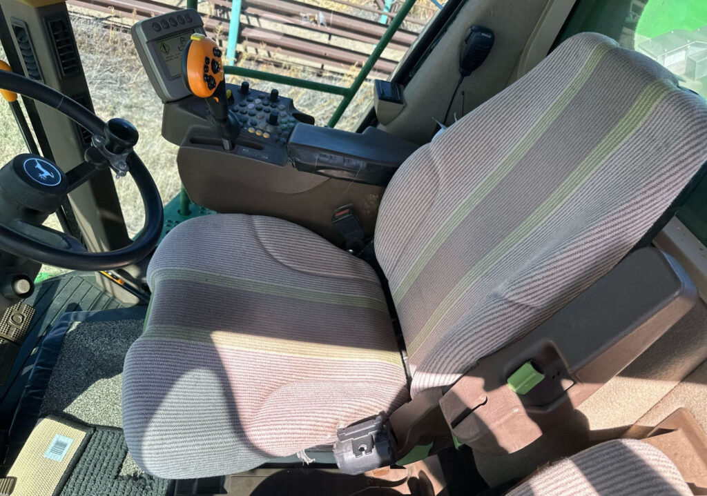 2010	John Deere	9670