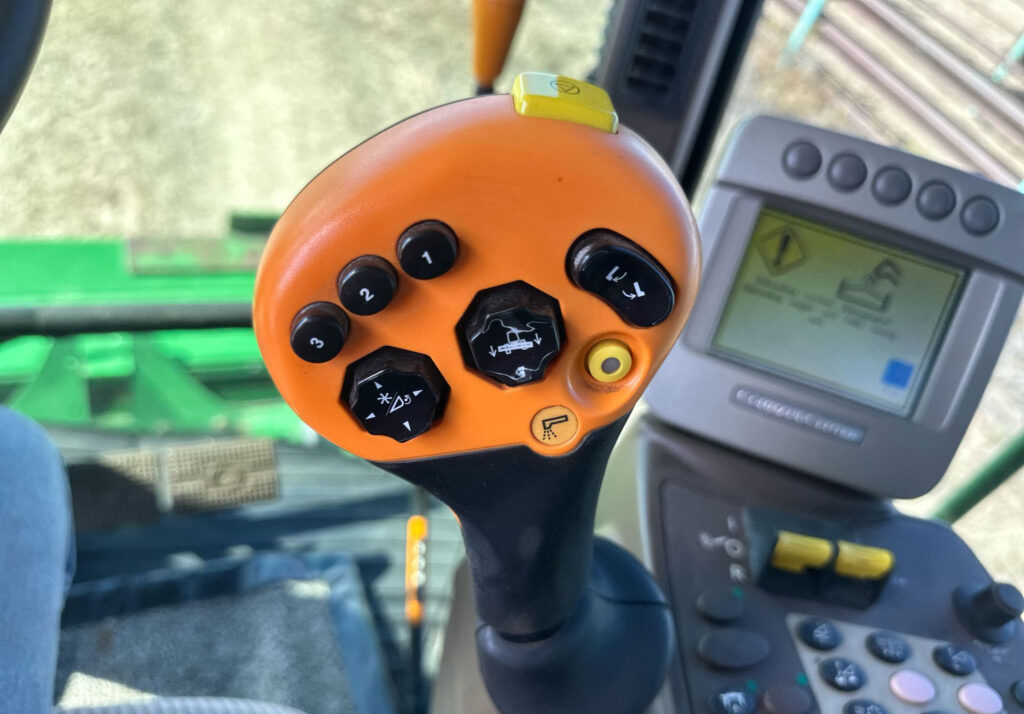 2010	John Deere	9670